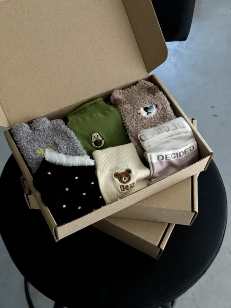 Tajomný box: 6 párov náhodných ponožiek