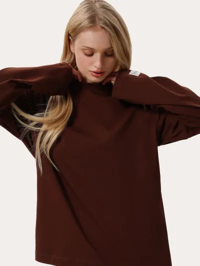Oversize top s dlhým rukávom v čokoládovej farbe