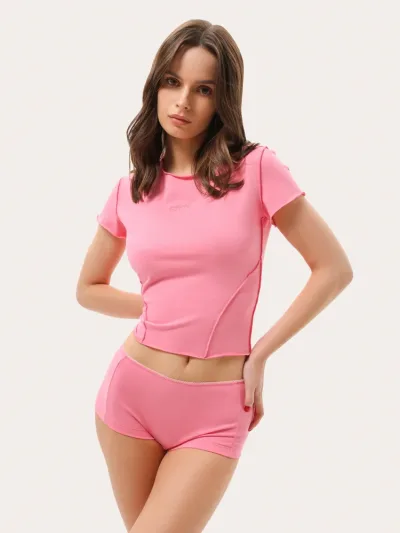 Ružové bavlnené slim fit tričko s výšivkou loga